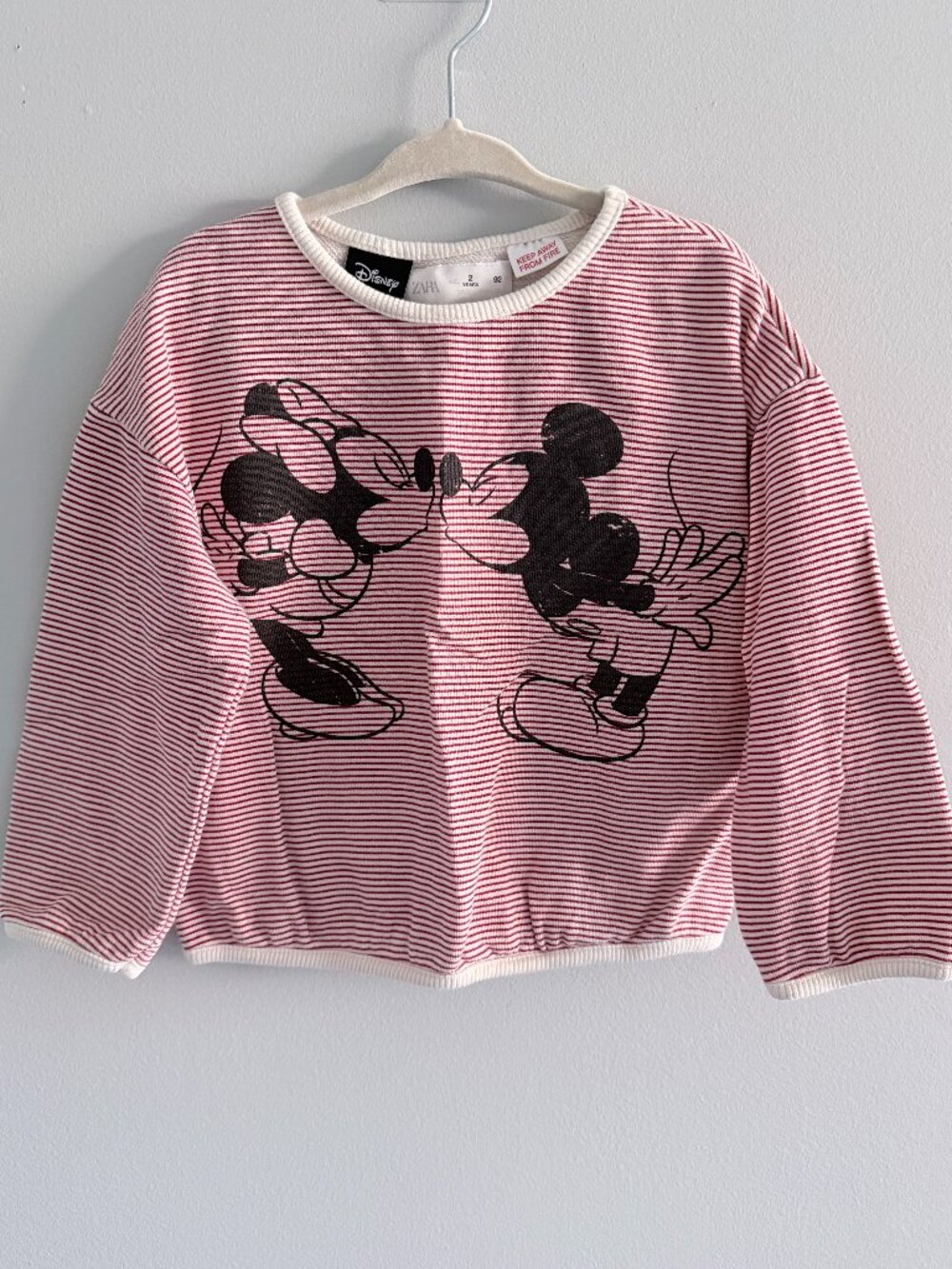 Zara Disney Mickey and Minnie Mouse Red Striped Sweater Top VGUC 2